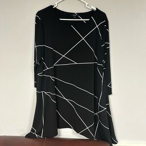 Alfani Geometric Back & White Printed Stretchy Boat-Neck Tunic Top , XL, EUC